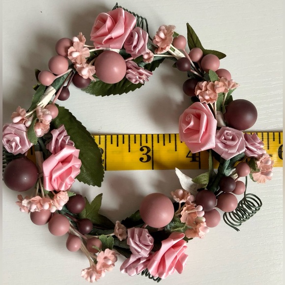 victorian flower wreaths Satin ribbon roses, pinks & green 5 1/2" Set of 2 &hat - Picture 10 of 15